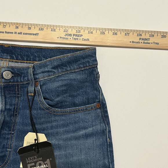 Levi's 501 Premium Jeans *NWT Original Cropped Button Fly Women's size 28x26 - Picture 3 of 11